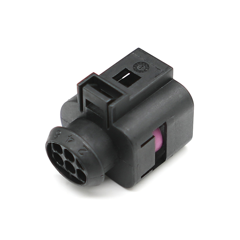 1J0973713 موصل السيارات الوعاء (أنثى) 6 اتجاه